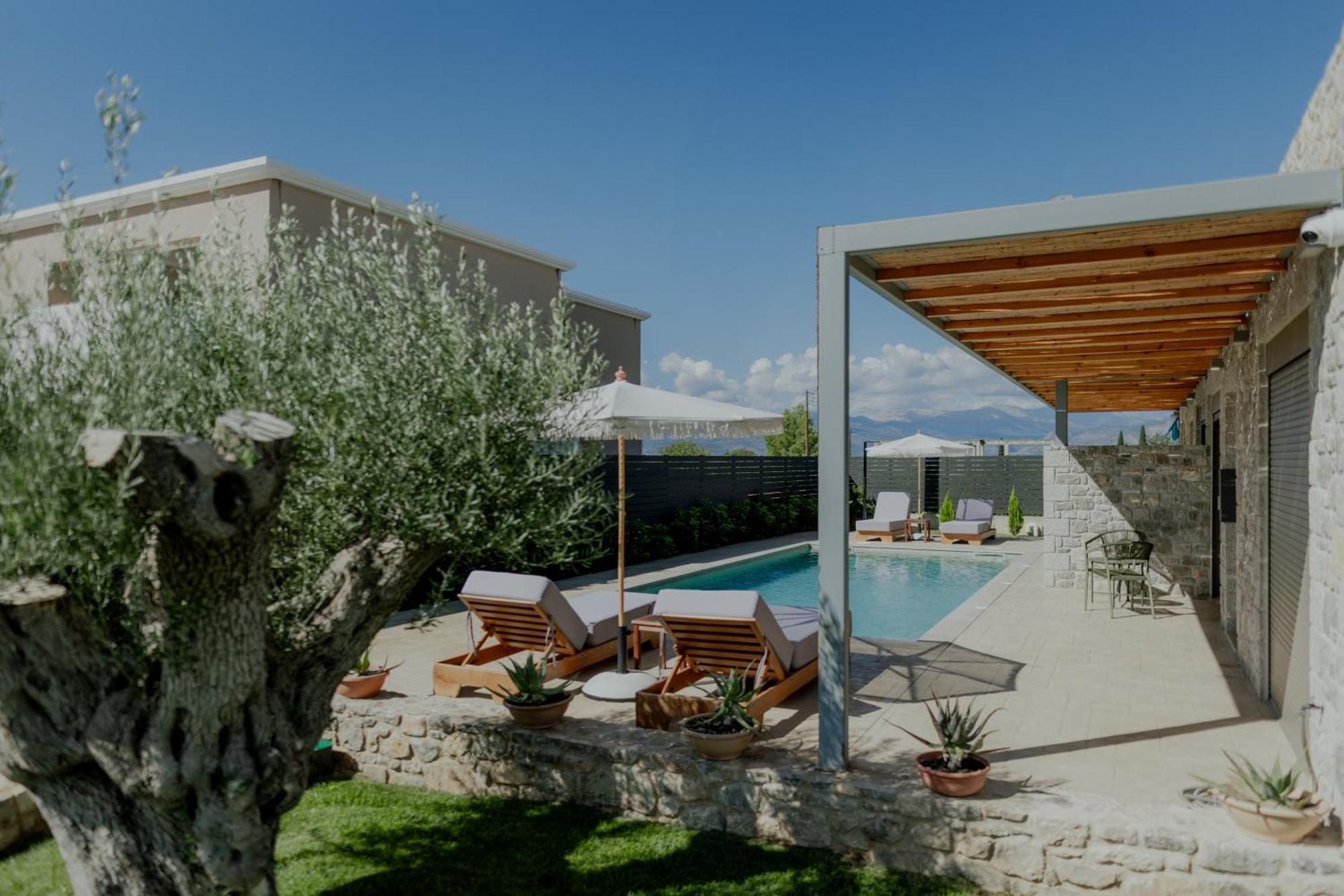 Niama Luxury Apartments Nafplio Bagian luar foto