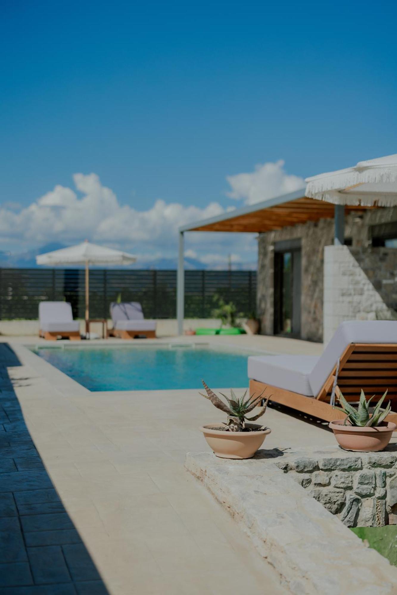 Niama Luxury Apartments Nafplio Bagian luar foto